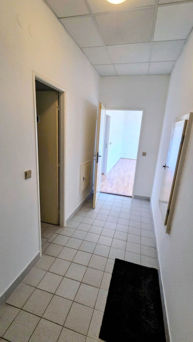 Pronájem nebytového prostoru 104 m², Nám. J. Hrubého, Kardašova Řečice, Jihočeský kraj Pronájem nebytového prostoru 104 m², Nám. J. Hrubého, Kardašova Řečice, Jihočeský kraj