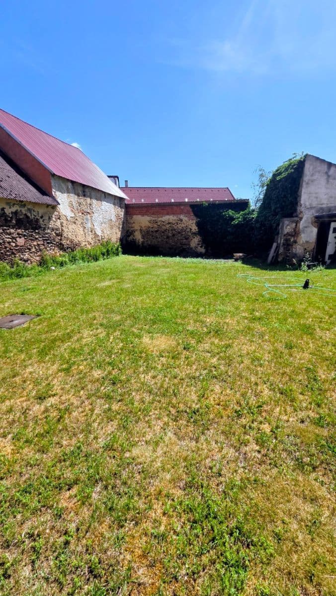 Pronájem nebytového prostoru 104 m², Nám. J. Hrubého, Kardašova Řečice, Jihočeský kraj Pronájem nebytového prostoru 104 m², Nám. J. Hrubého, Kardašova Řečice, Jihočeský kraj
