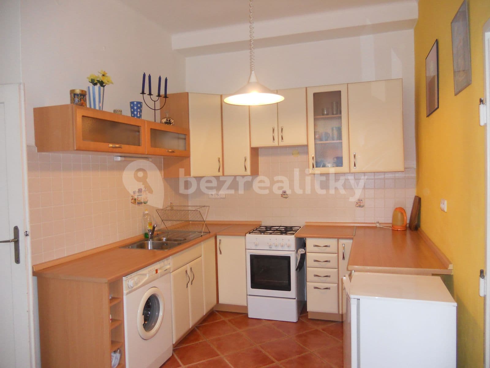 Pronájem bytu 1+1 46 m², Hollarovo náměstí, Praha, Praha Pronájem bytu 1+1 46 m², Hollarovo náměstí, Praha, Praha