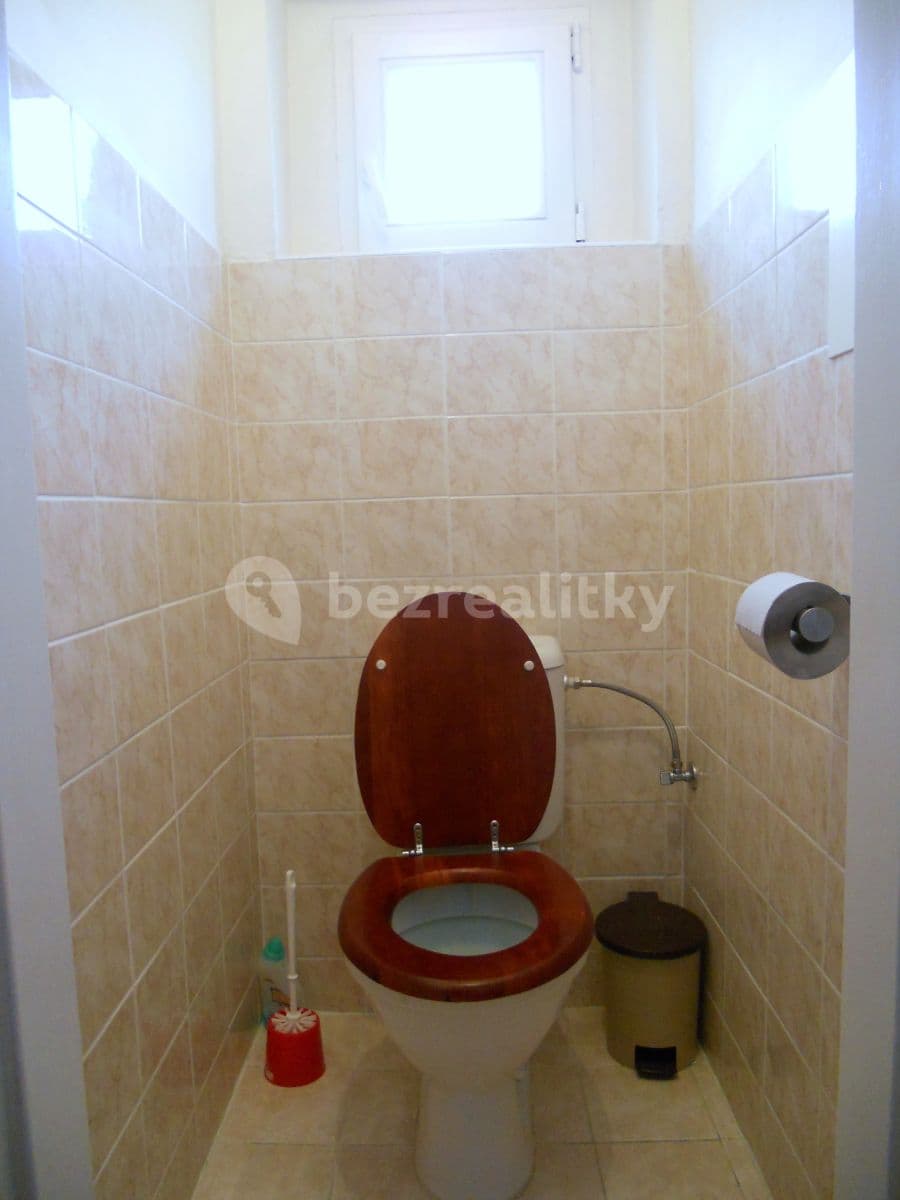 Pronájem bytu 1+1 46 m², Hollarovo náměstí, Praha, Praha Pronájem bytu 1+1 46 m², Hollarovo náměstí, Praha, Praha