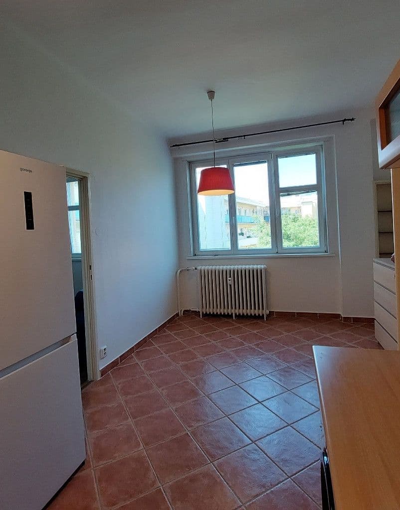 Pronájem bytu 1+1 46 m², Hollarovo náměstí, Praha, Praha Pronájem bytu 1+1 46 m², Hollarovo náměstí, Praha, Praha