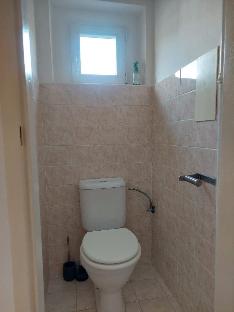 Pronájem bytu 1+1 46 m², Hollarovo náměstí, Praha, Praha Pronájem bytu 1+1 46 m², Hollarovo náměstí, Praha, Praha