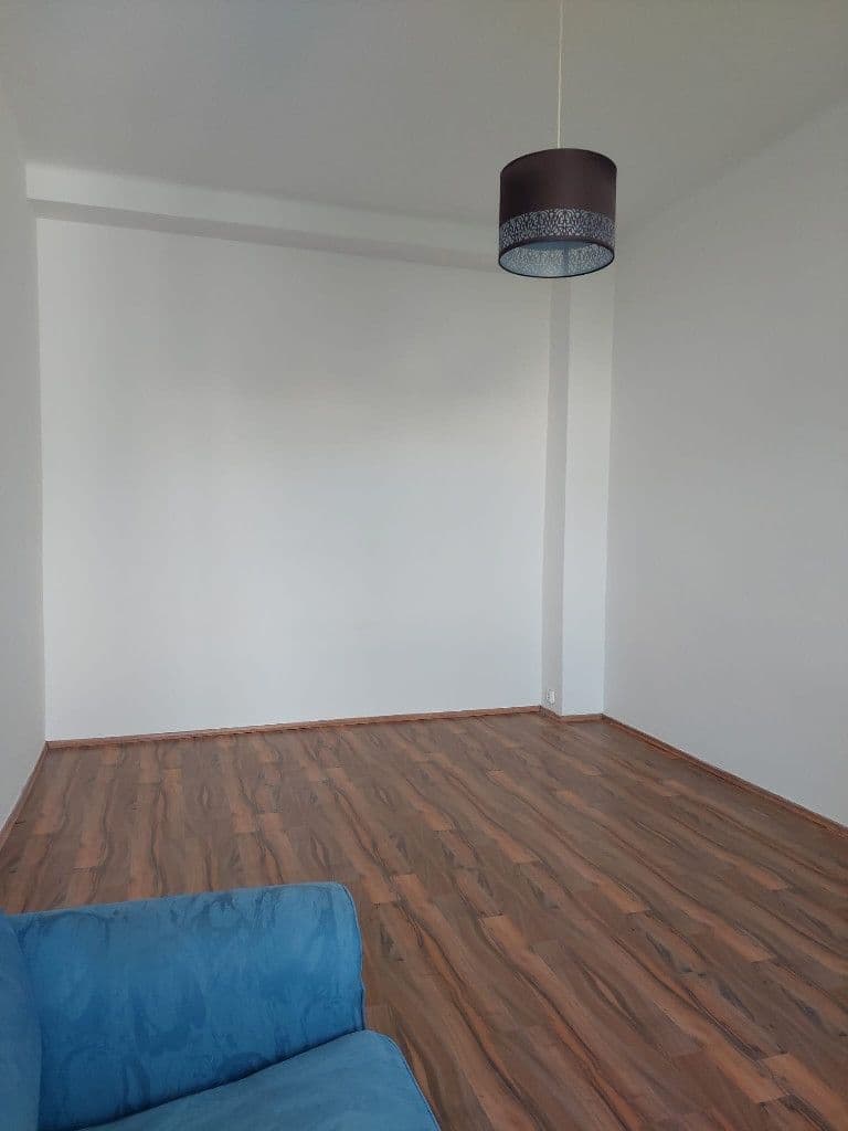 Pronájem bytu 1+1 46 m², Hollarovo náměstí, Praha, Praha Pronájem bytu 1+1 46 m², Hollarovo náměstí, Praha, Praha