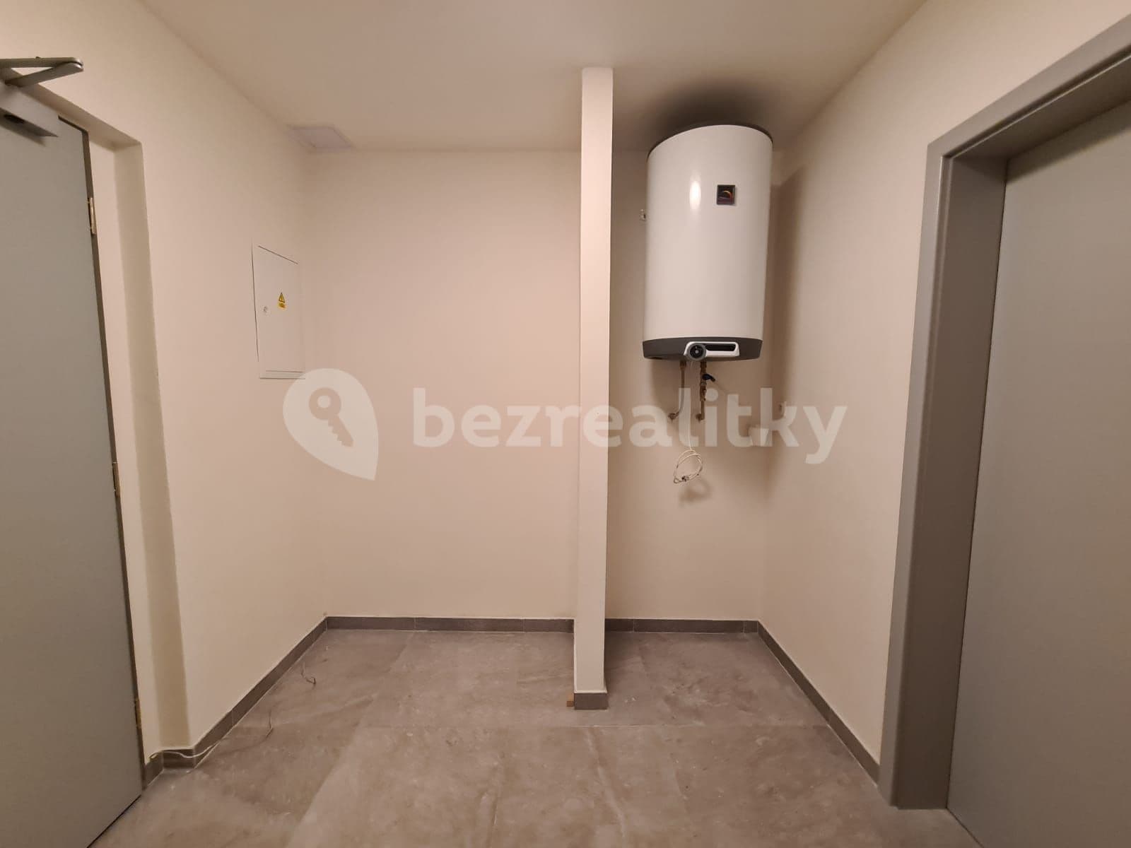 Pronájem bytu 2+kk 48 m², Československé armády, Hostivice, Středočeský kraj Pronájem bytu 2+kk 48 m², Československé armády, Hostivice, Středočeský kraj