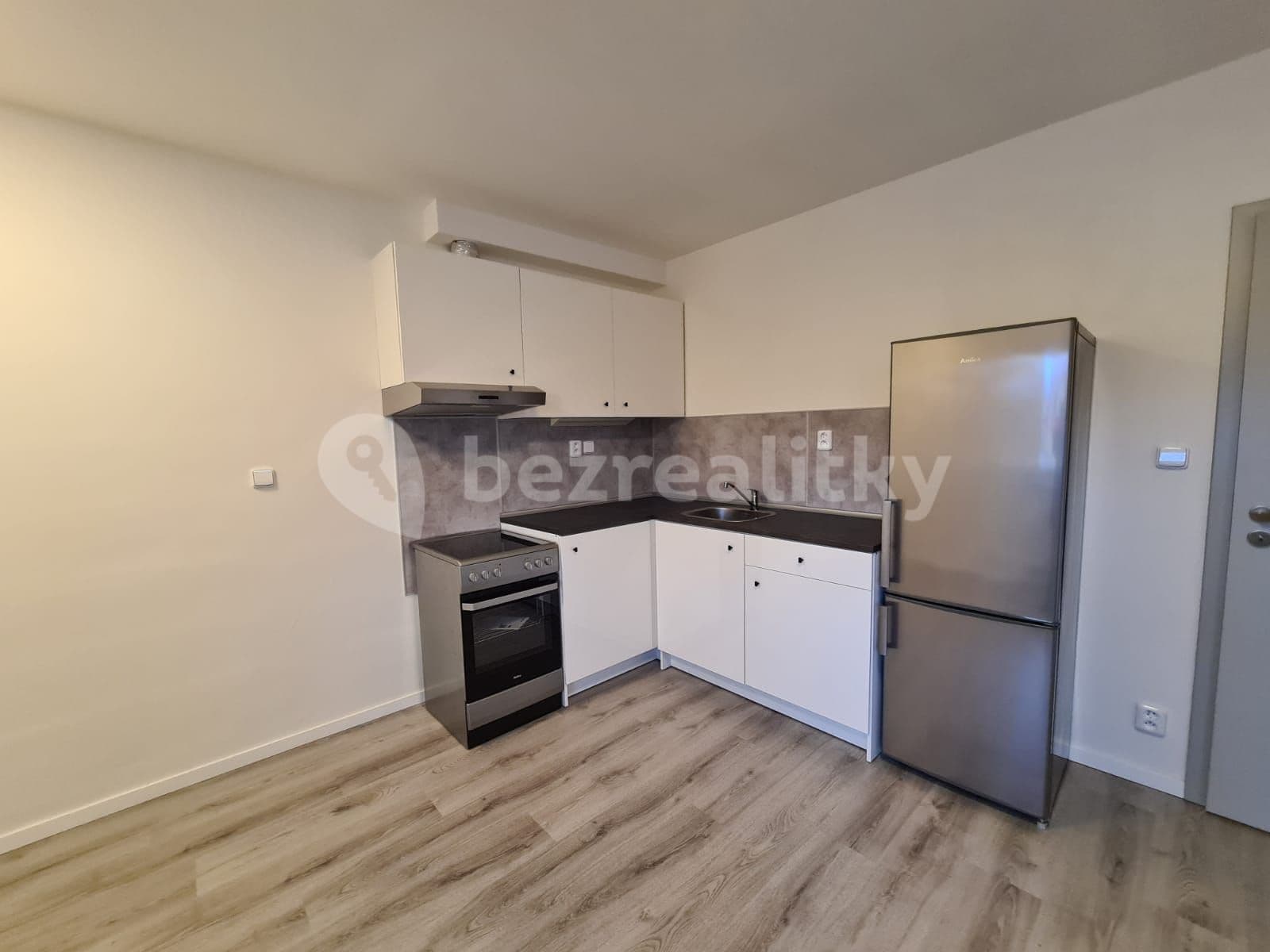 Pronájem bytu 2+kk 48 m², Československé armády, Hostivice, Středočeský kraj Pronájem bytu 2+kk 48 m², Československé armády, Hostivice, Středočeský kraj