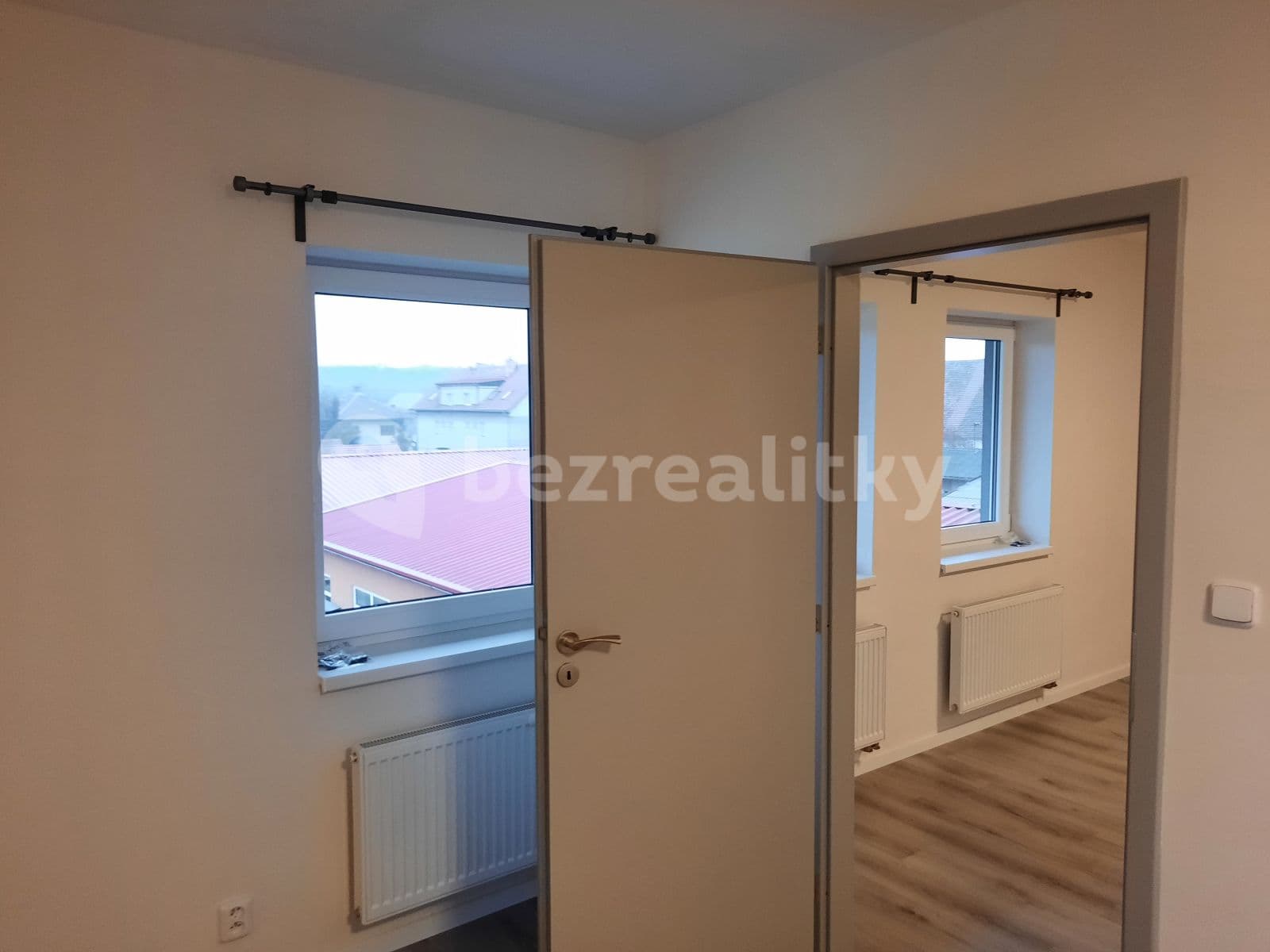 Pronájem bytu 2+kk 48 m², Československé armády, Hostivice, Středočeský kraj Pronájem bytu 2+kk 48 m², Československé armády, Hostivice, Středočeský kraj