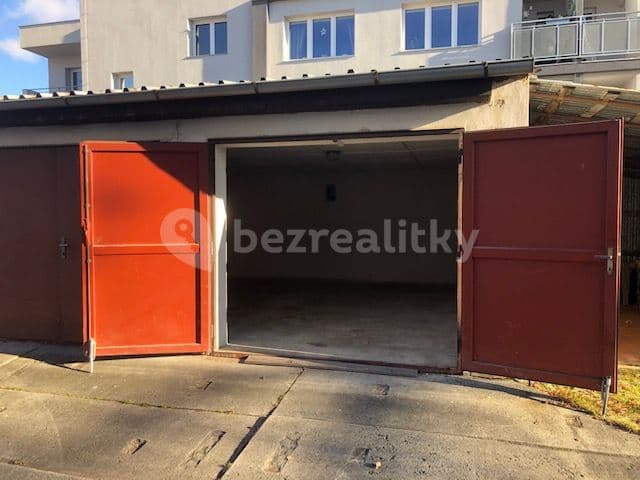 Pronájem garáže 18 m², Sedláčkova, Písek, Jihočeský kraj Pronájem garáže 18 m², Sedláčkova, Písek, Jihočeský kraj