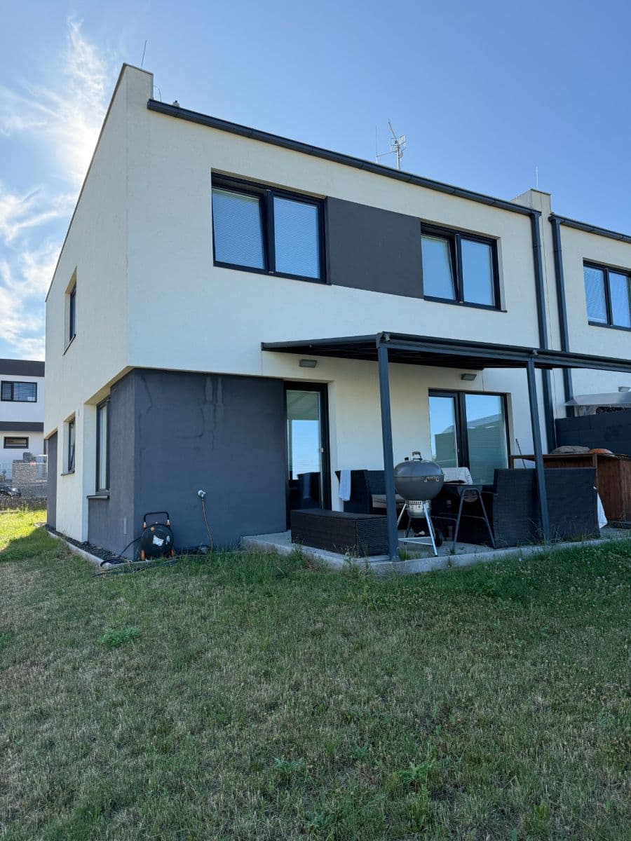 Pronájem domu 157 m², pozemek 600 m², Nad Prahou, Horoměřice, Středočeský kraj Pronájem domu 157 m², pozemek 600 m², Nad Prahou, Horoměřice, Středočeský kraj