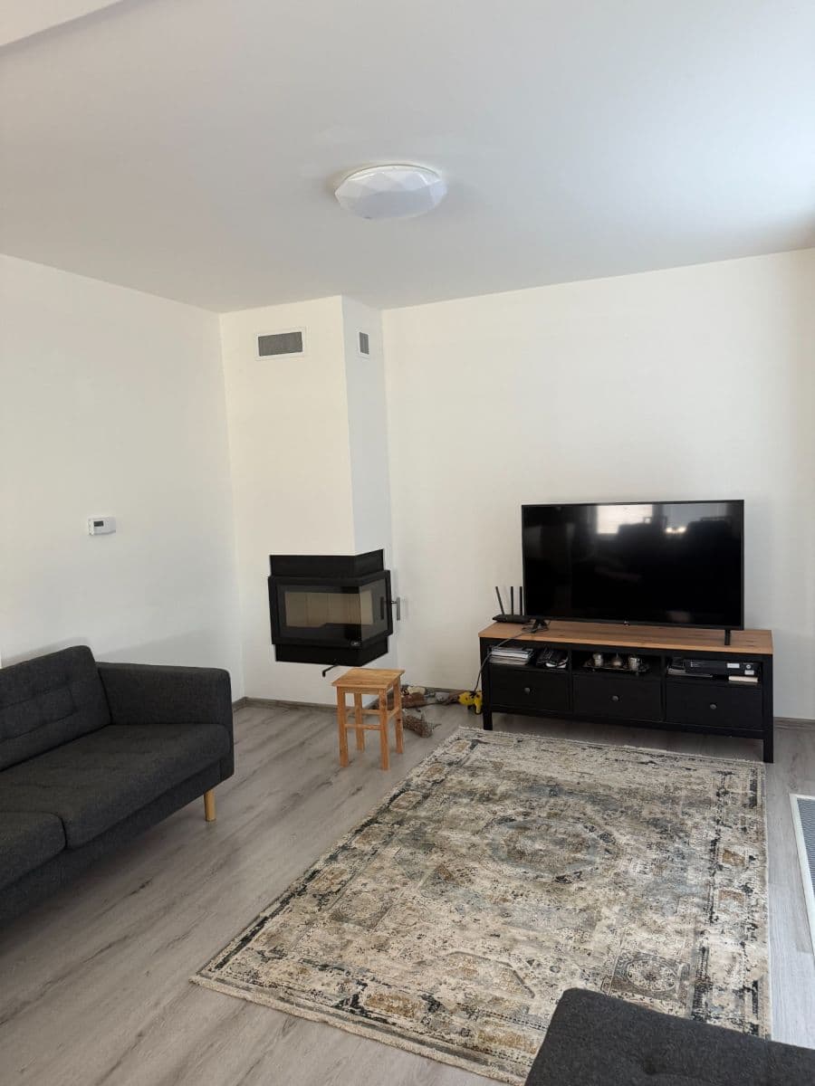 Pronájem domu 157 m², pozemek 600 m², Nad Prahou, Horoměřice, Středočeský kraj Pronájem domu 157 m², pozemek 600 m², Nad Prahou, Horoměřice, Středočeský kraj