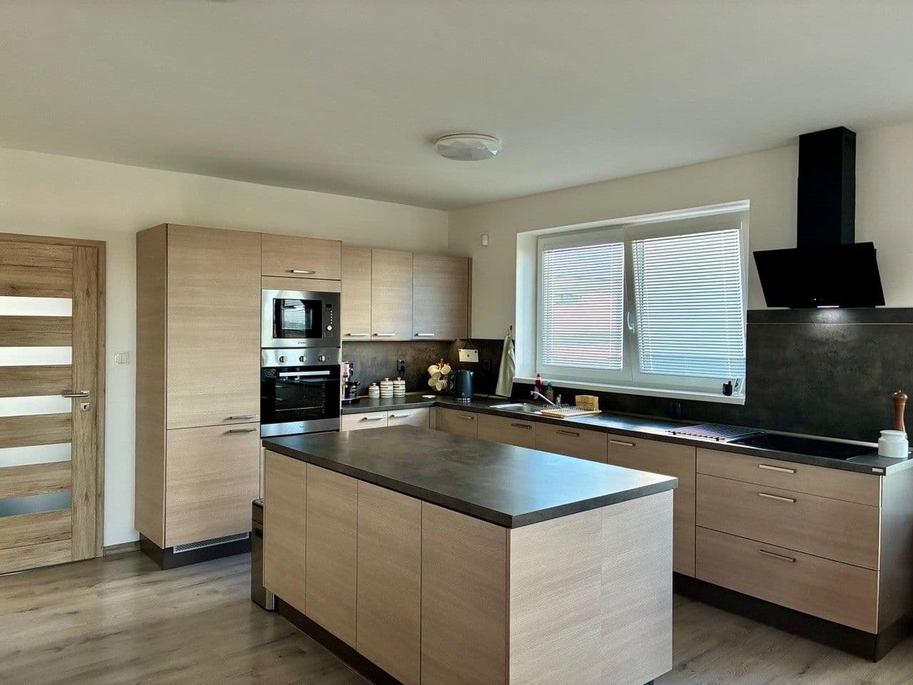 Pronájem domu 157 m², pozemek 600 m², Nad Prahou, Horoměřice, Středočeský kraj Pronájem domu 157 m², pozemek 600 m², Nad Prahou, Horoměřice, Středočeský kraj