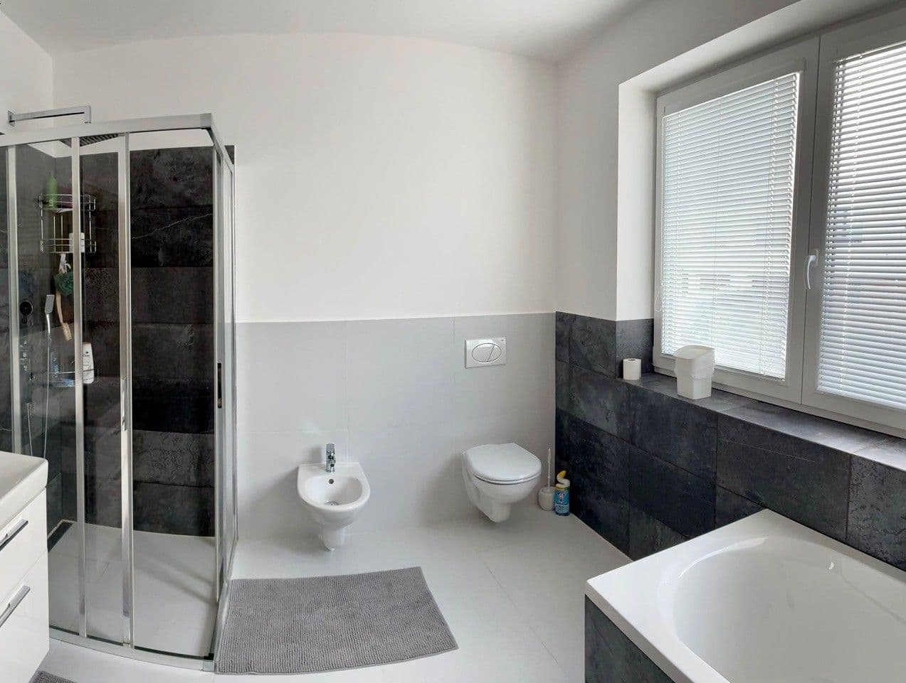 Pronájem domu 157 m², pozemek 600 m², Nad Prahou, Horoměřice, Středočeský kraj Pronájem domu 157 m², pozemek 600 m², Nad Prahou, Horoměřice, Středočeský kraj