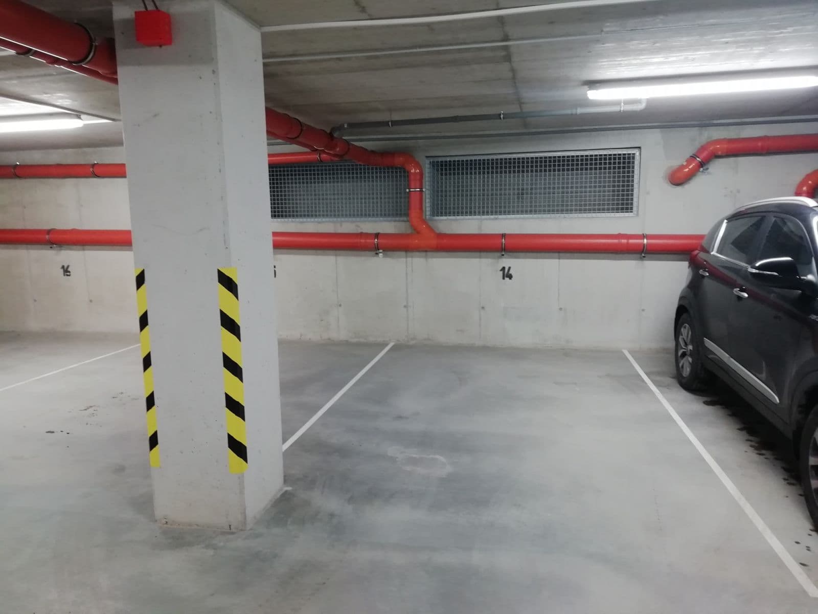 Pronájem garáže 14 m², Wellnerova, Olomouc, Olomoucký kraj Pronájem garáže 14 m², Wellnerova, Olomouc, Olomoucký kraj