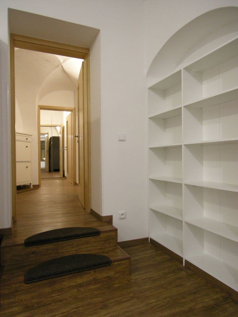 Pronájem bytu 2+kk 53 m², Lazebnická, Jihlava, Kraj Vysočina Pronájem bytu 2+kk 53 m², Lazebnická, Jihlava, Kraj Vysočina