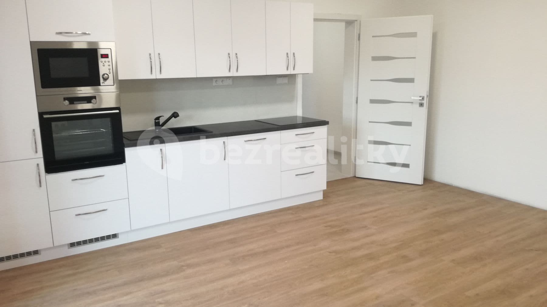 Pronájem bytu 1+kk 38 m², Halasova, Ostrava, Moravskoslezský kraj Pronájem bytu 1+kk 38 m², Halasova, Ostrava, Moravskoslezský kraj