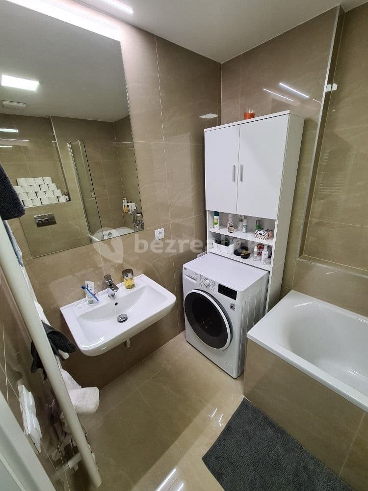 Pronájem bytu 2+kk 55 m², Na Zlaté stoce, České Budějovice, Jihočeský kraj Pronájem bytu 2+kk 55 m², Na Zlaté stoce, České Budějovice, Jihočeský kraj