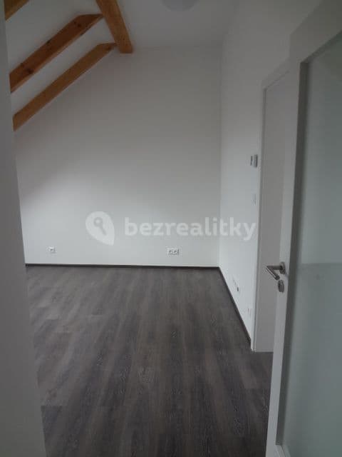 Pronájem bytu 2+kk 44 m², Zenklova, Praha, Praha