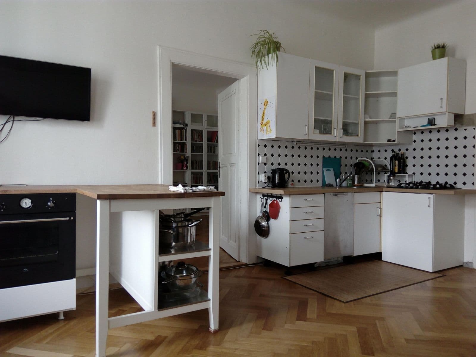 Pronájem bytu 3+kk 88 m², Ostromečská, Praha, Praha Pronájem bytu 3+kk 88 m², Ostromečská, Praha, Praha