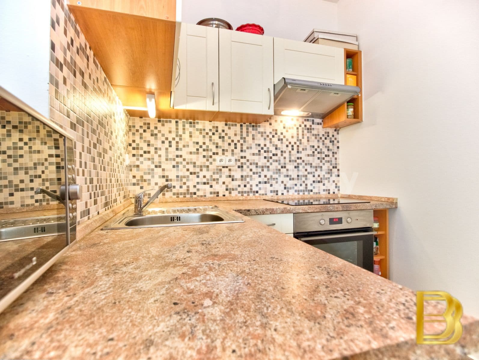 Pronájem bytu 1+kk 36 m², Nademlejnská, Praha, Praha Pronájem bytu 1+kk 36 m², Nademlejnská, Praha, Praha