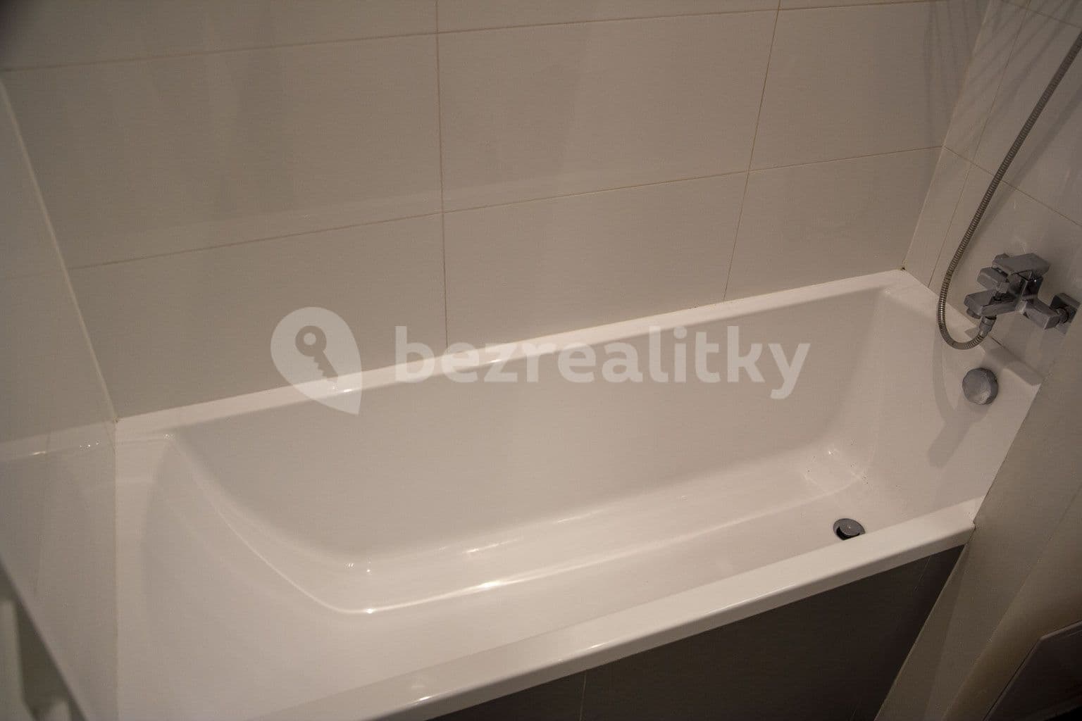 Pronájem bytu 2+kk 68 m², Jevanská, Praha, Praha Pronájem bytu 2+kk 68 m², Jevanská, Praha, Praha