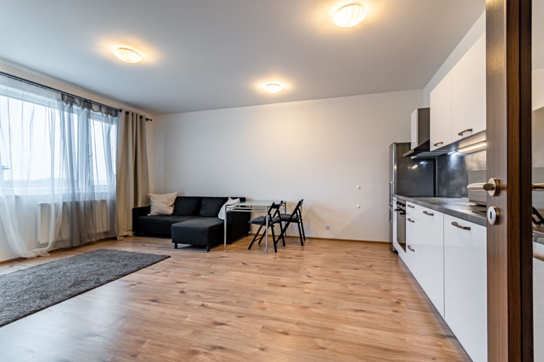 Pronájem bytu 2+kk 66 m², T. G. Masaryka, Horoměřice, Středočeský kraj Pronájem bytu 2+kk 66 m², T. G. Masaryka, Horoměřice, Středočeský kraj