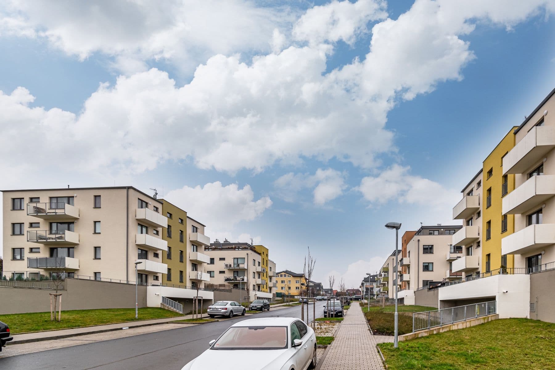 Pronájem bytu 2+kk 66 m², T. G. Masaryka, Horoměřice, Středočeský kraj Pronájem bytu 2+kk 66 m², T. G. Masaryka, Horoměřice, Středočeský kraj