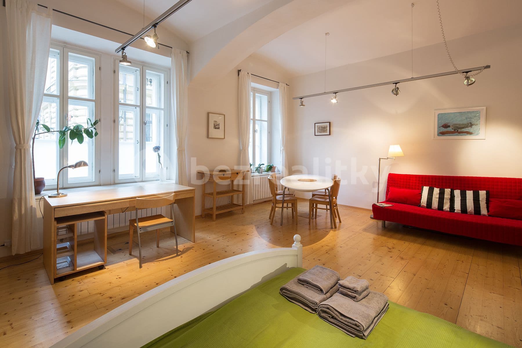 Pronájem bytu 1+1 46 m², Haštalská, Praha, Praha Pronájem bytu 1+1 46 m², Haštalská, Praha, Praha