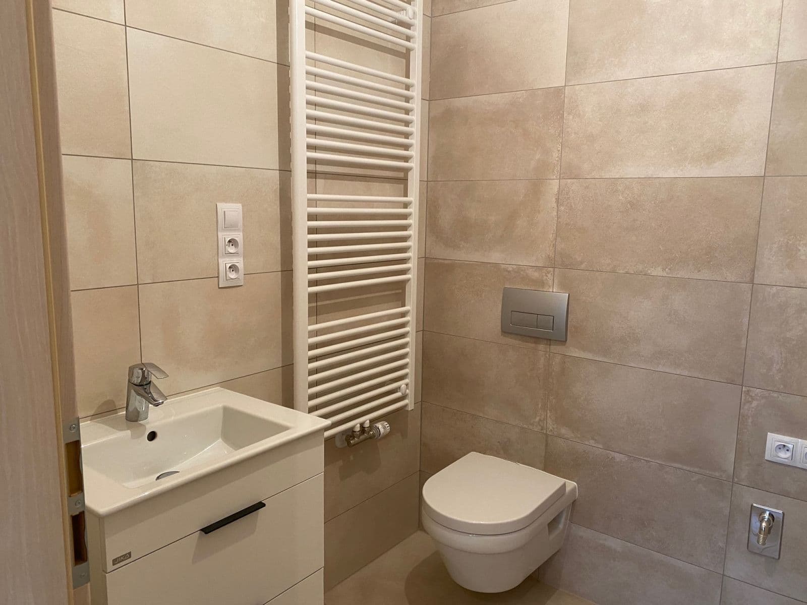 Pronájem bytu 1+kk 48 m², Křižíkova, Praha, Praha Pronájem bytu 1+kk 48 m², Křižíkova, Praha, Praha