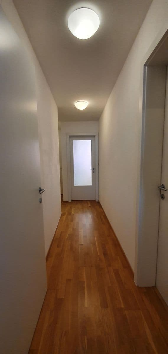 Pronájem bytu 2+kk 64 m², V Přístavu, Praha, Praha Pronájem bytu 2+kk 64 m², V Přístavu, Praha, Praha