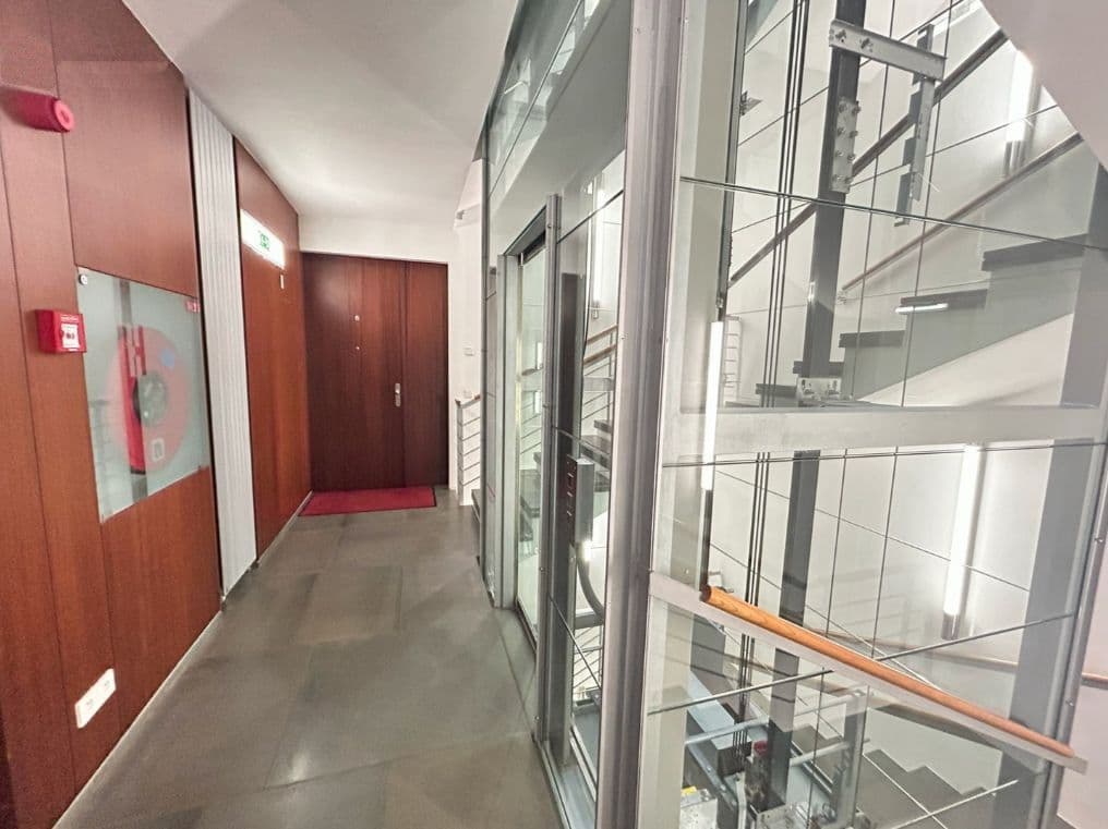 Pronájem bytu 2+kk 74 m², Pod Kaštany, Praha, Praha Pronájem bytu 2+kk 74 m², Pod Kaštany, Praha, Praha