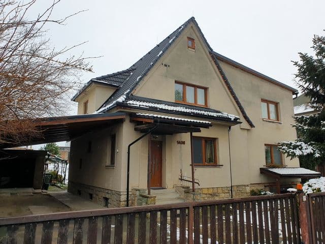 Pronájem bytu 3+1 90 m², Svatopluka Čecha, Čelákovice, Středočeský kraj Pronájem bytu 3+1 90 m², Svatopluka Čecha, Čelákovice, Středočeský kraj