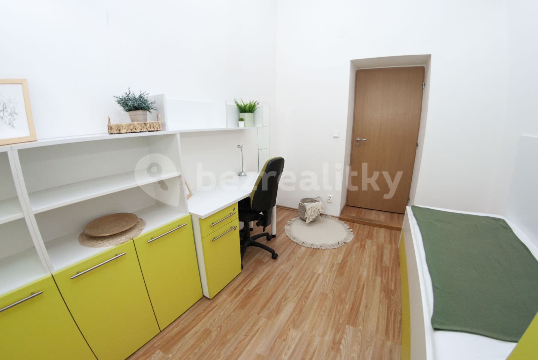 Pronájem bytu 3+1 55 m², Běhounská, Brno, Jihomoravský kraj Pronájem bytu 3+1 55 m², Běhounská, Brno, Jihomoravský kraj