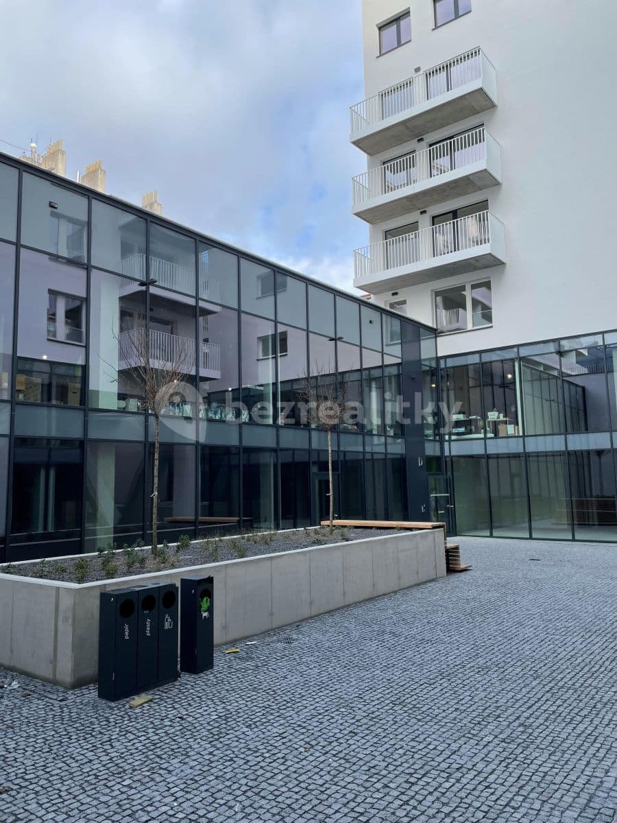 Pronájem bytu 1+kk 30 m², Křižíkova, Praha, Praha Pronájem bytu 1+kk 30 m², Křižíkova, Praha, Praha