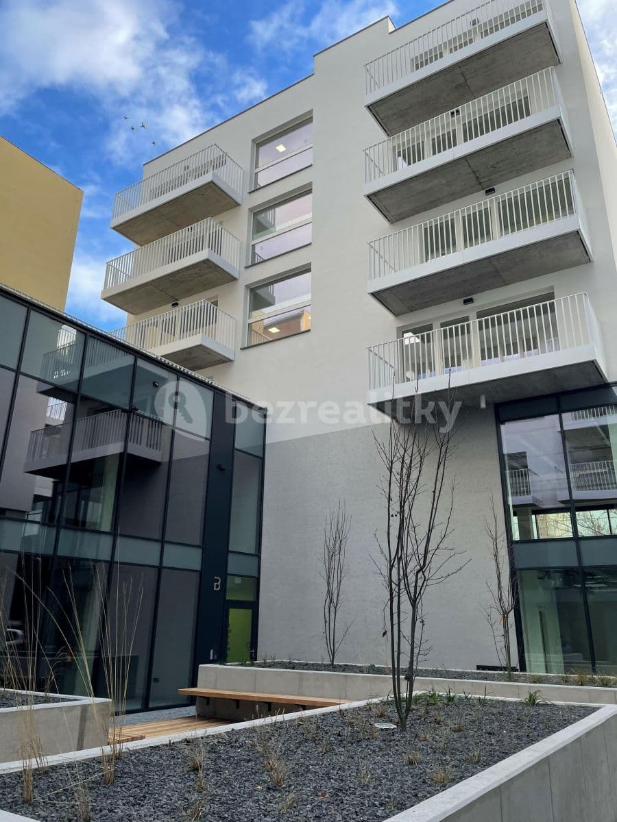 Pronájem bytu 1+kk 30 m², Křižíkova, Praha, Praha Pronájem bytu 1+kk 30 m², Křižíkova, Praha, Praha