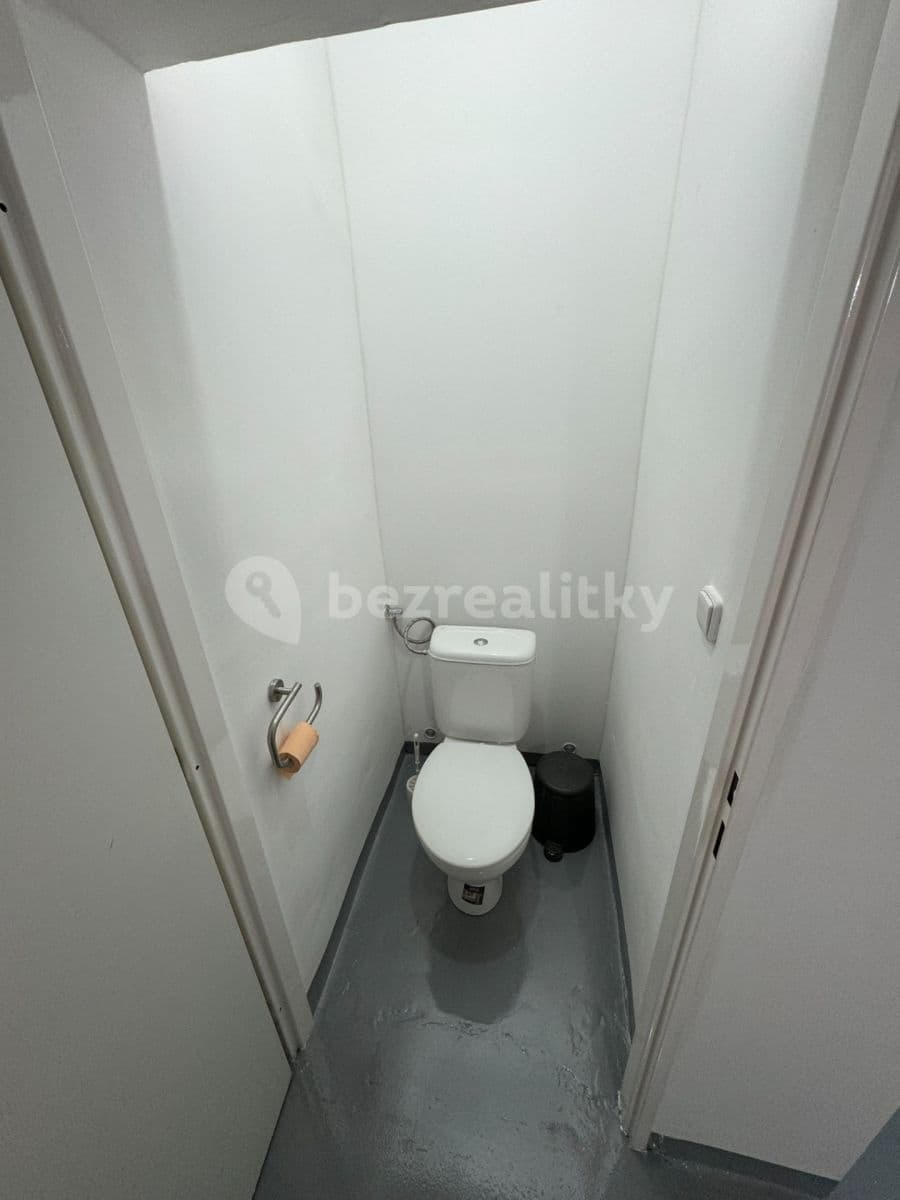 Pronájem nebytového prostoru 35 m², Malátova, Praha, Praha Pronájem nebytového prostoru 35 m², Malátova, Praha, Praha