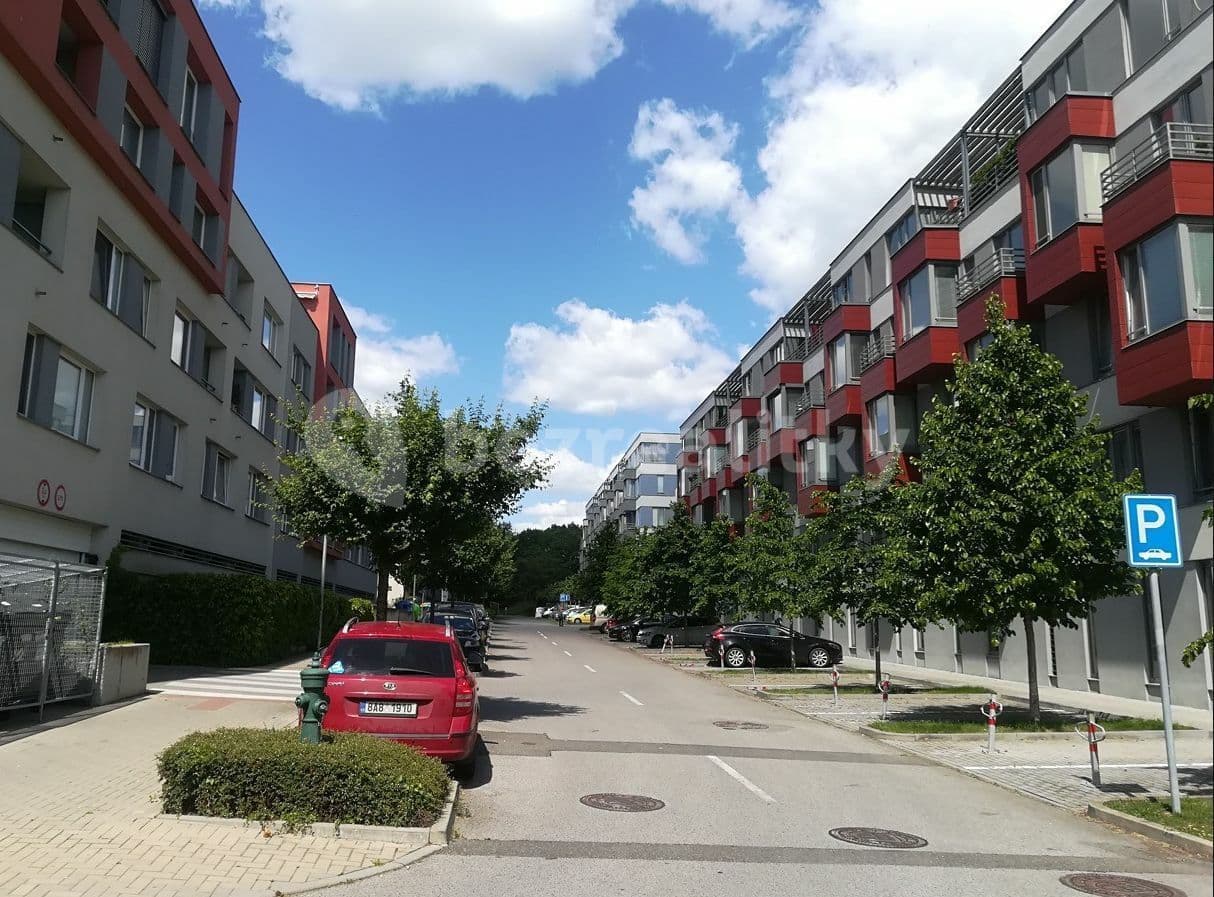 Pronájem bytu 1+kk 40 m², Trmická, Praha, Praha Pronájem bytu 1+kk 40 m², Trmická, Praha, Praha