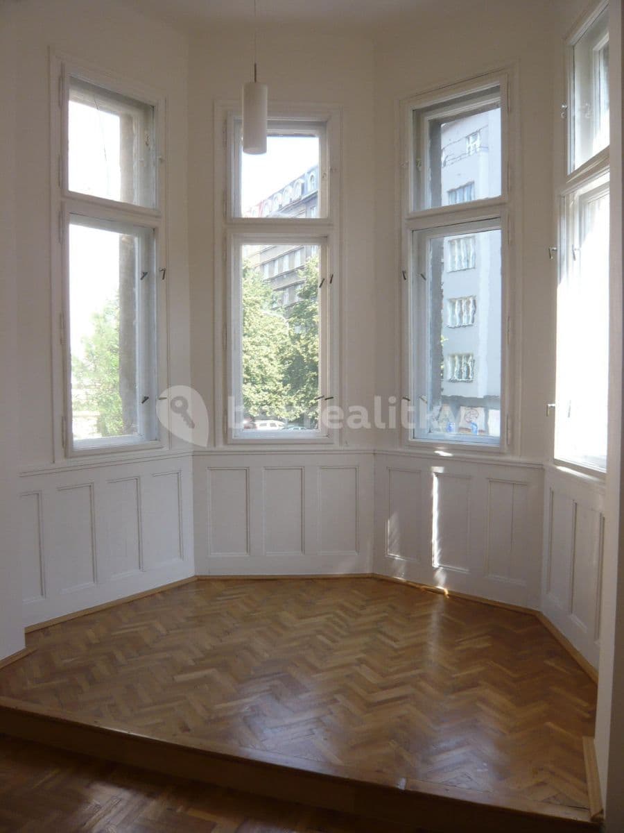 Pronájem bytu 2+1 70 m², Lucemburská, Praha, Praha Pronájem bytu 2+1 70 m², Lucemburská, Praha, Praha