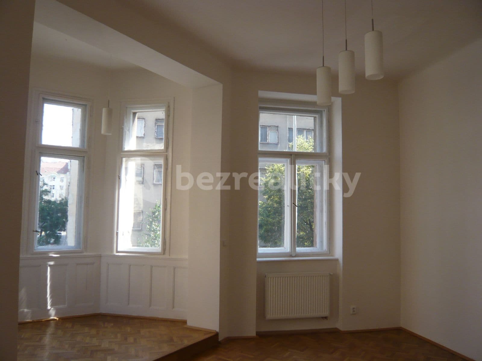 Pronájem bytu 2+1 70 m², Lucemburská, Praha, Praha Pronájem bytu 2+1 70 m², Lucemburská, Praha, Praha