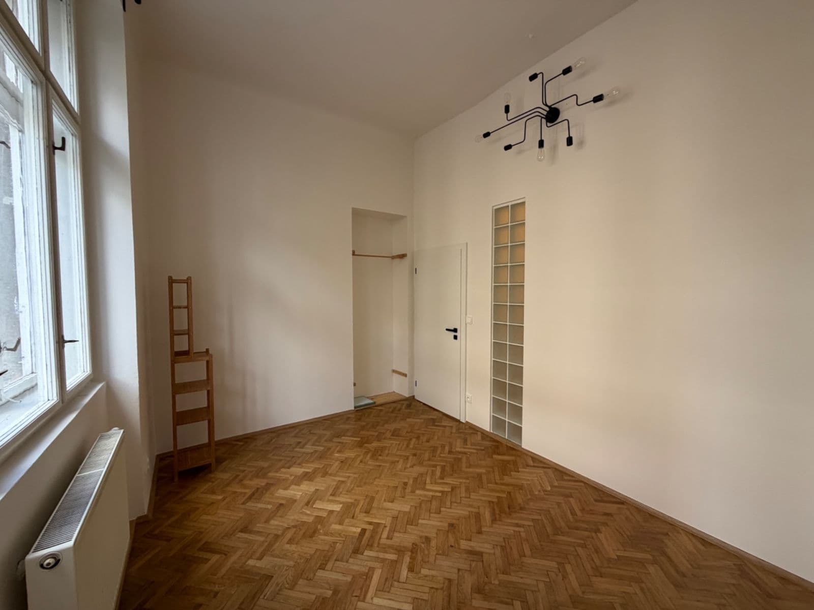 Pronájem bytu 2+1 72 m², Lucemburská, Praha, Praha Pronájem bytu 2+1 72 m², Lucemburská, Praha, Praha