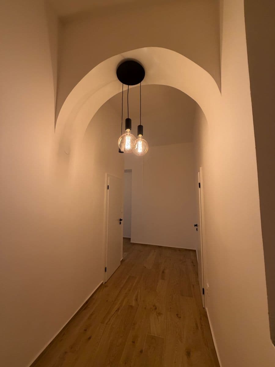 Pronájem bytu 2+1 72 m², Lucemburská, Praha, Praha Pronájem bytu 2+1 72 m², Lucemburská, Praha, Praha