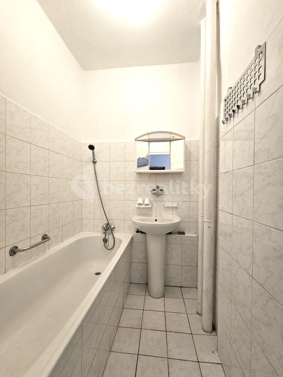 Pronájem bytu 3+kk 75 m², Kubánské Náměstí, Praha, Praha Pronájem bytu 3+kk 75 m², Kubánské Náměstí, Praha, Praha
