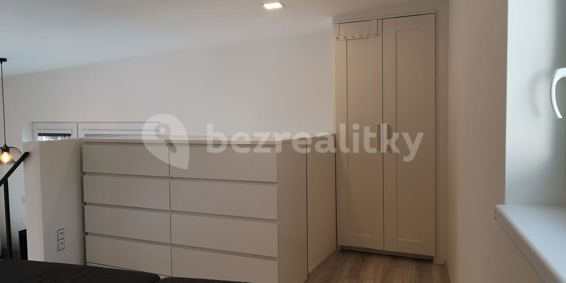 Pronájem domu 51 m², pozemek 10 m², K vodojemu, Praha, Praha Pronájem domu 51 m², pozemek 10 m², K vodojemu, Praha, Praha