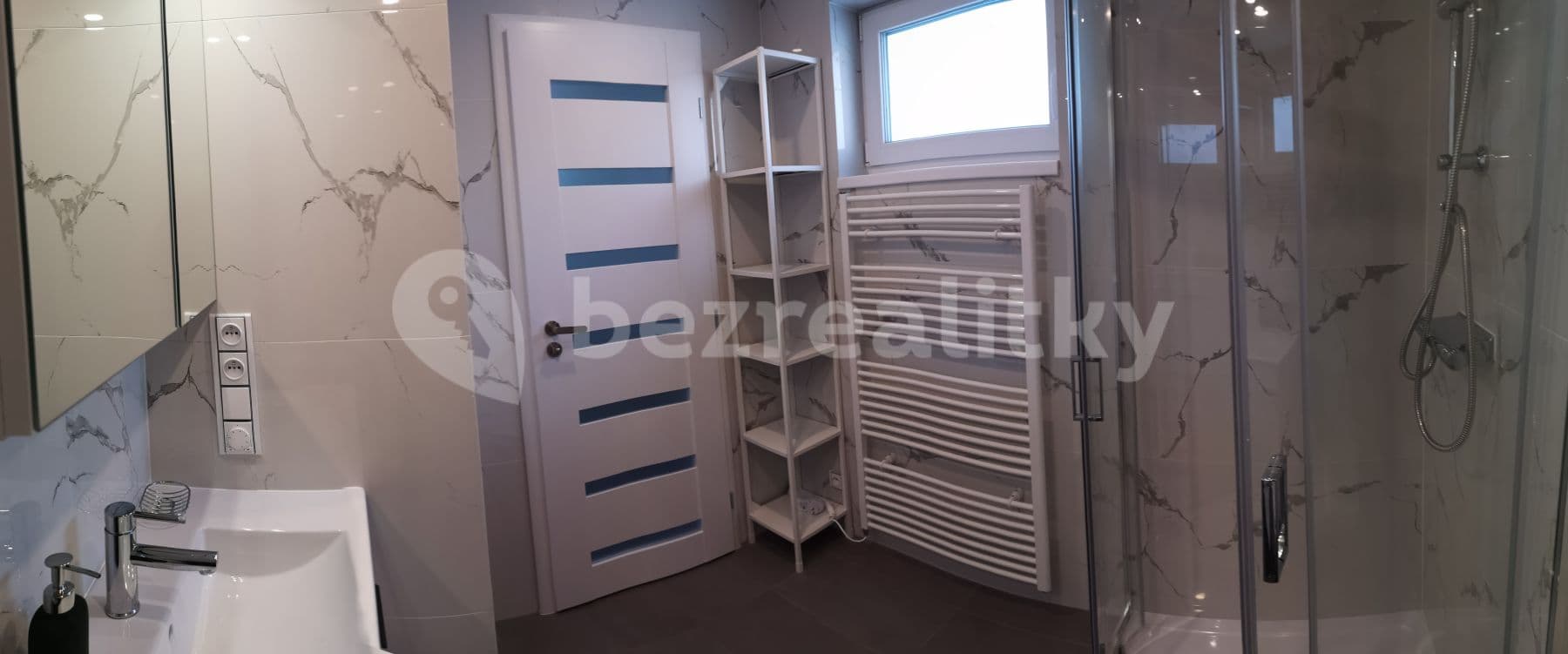 Pronájem domu 51 m², pozemek 10 m², K vodojemu, Praha, Praha Pronájem domu 51 m², pozemek 10 m², K vodojemu, Praha, Praha