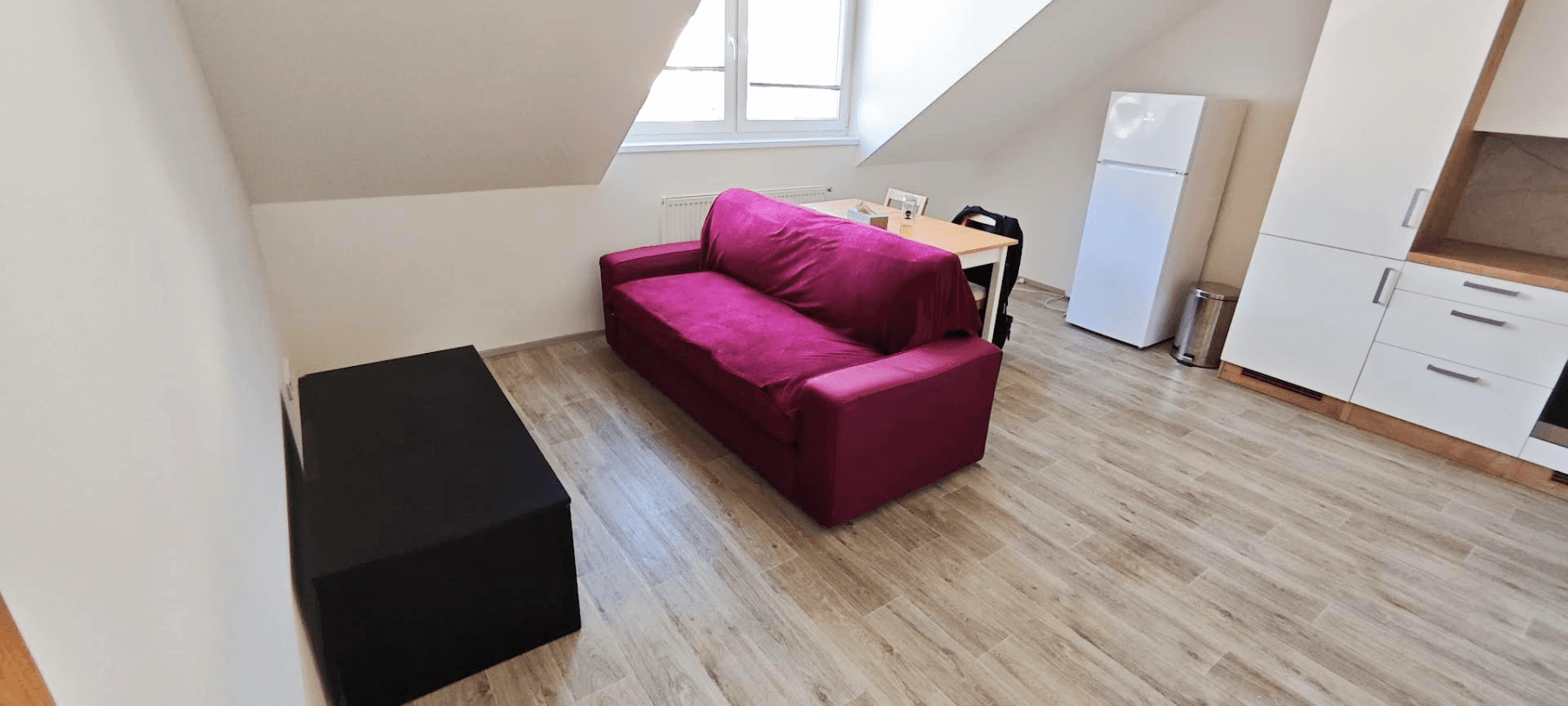 Pronájem bytu 2+kk 50 m², Hrdlořezská, Praha, Praha Pronájem bytu 2+kk 50 m², Hrdlořezská, Praha, Praha