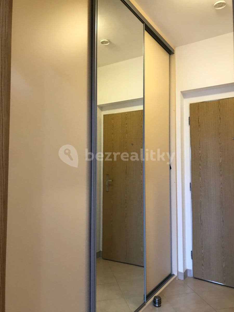 Pronájem bytu 1+kk 35 m², Sazovická, Praha, Praha Pronájem bytu 1+kk 35 m², Sazovická, Praha, Praha
