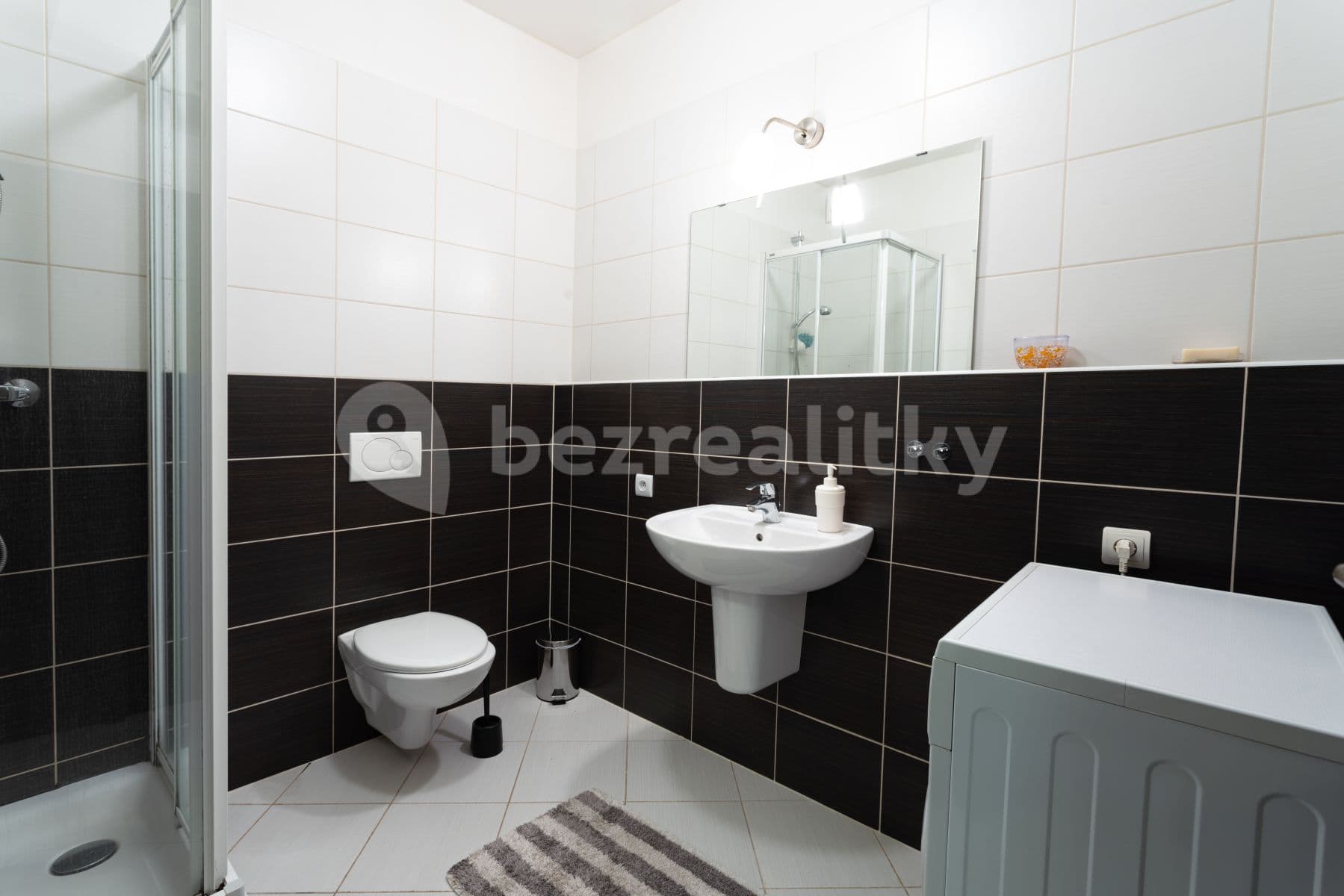 Pronájem bytu 1+kk 28 m², Zakšínská, Praha, Praha Pronájem bytu 1+kk 28 m², Zakšínská, Praha, Praha