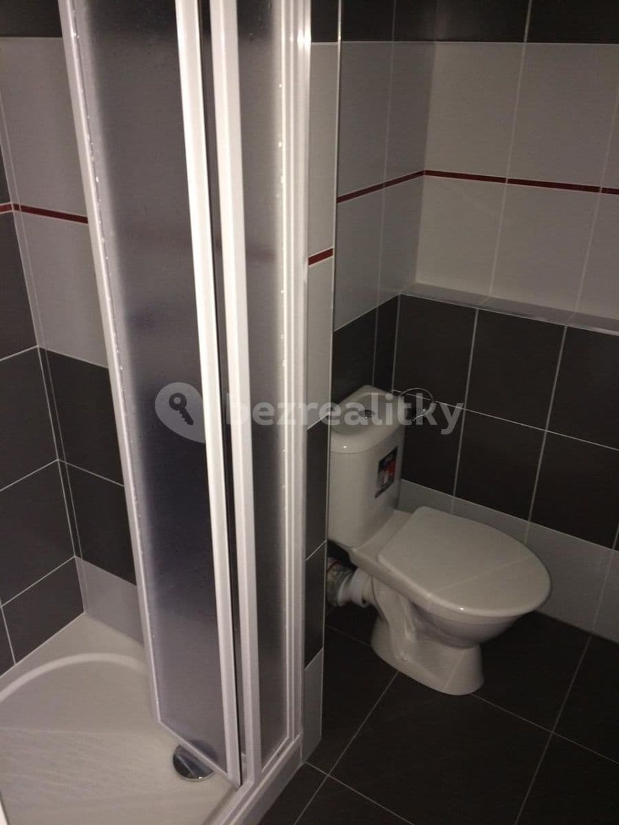 Pronájem bytu 1+kk 22 m², Macanova, Pardubice, Pardubický kraj Pronájem bytu 1+kk 22 m², Macanova, Pardubice, Pardubický kraj