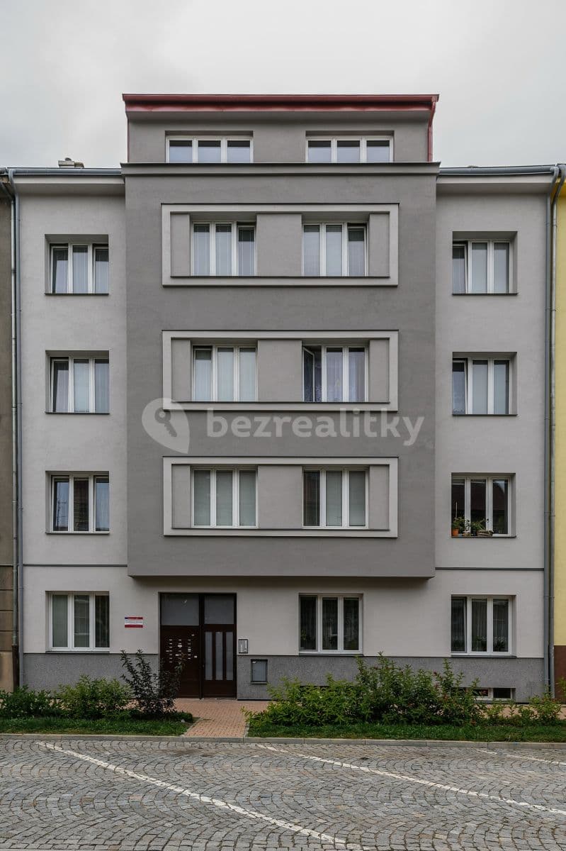 Pronájem bytu 1+kk 22 m², Macanova, Pardubice, Pardubický kraj Pronájem bytu 1+kk 22 m², Macanova, Pardubice, Pardubický kraj