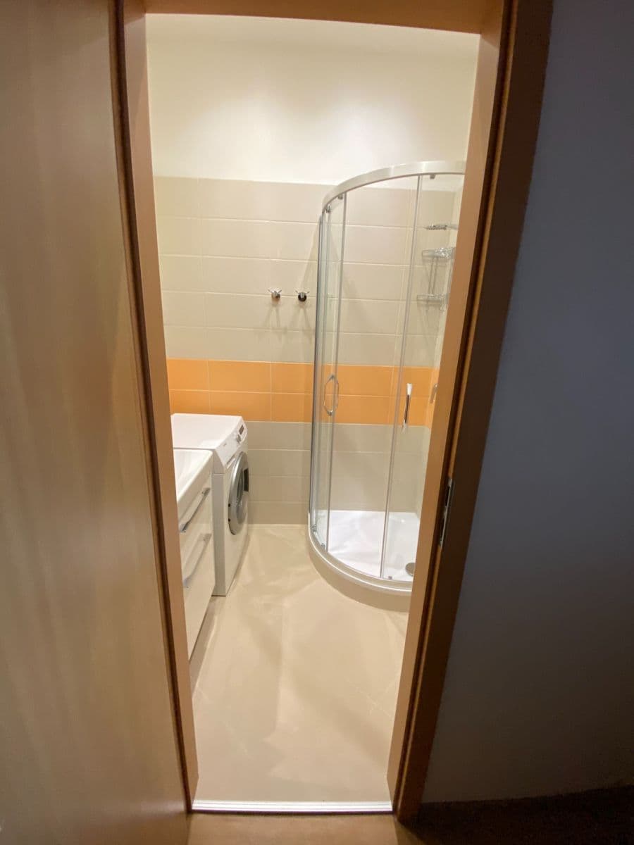 Prodej bytu 1+1 46 m², Křižíkova, Praha, Praha Prodej bytu 1+1 46 m², Křižíkova, Praha, Praha