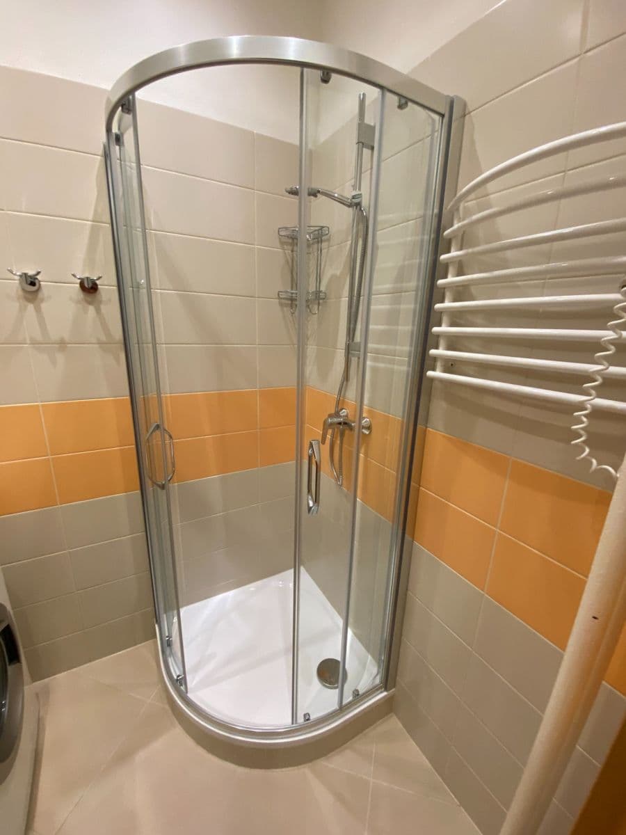 Prodej bytu 1+1 46 m², Křižíkova, Praha, Praha Prodej bytu 1+1 46 m², Křižíkova, Praha, Praha