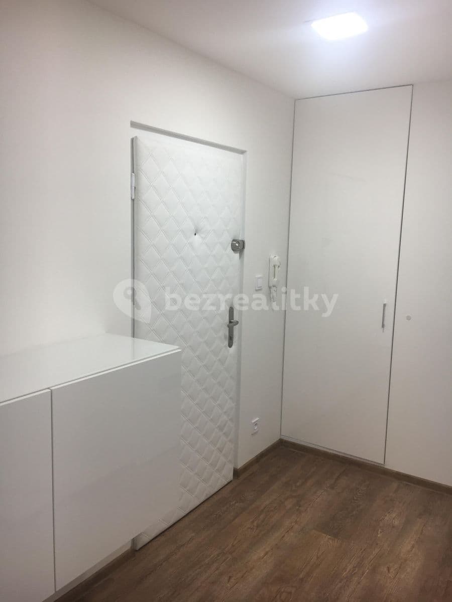 Pronájem bytu 2+kk 45 m², Nevanova, Praha, Praha Pronájem bytu 2+kk 45 m², Nevanova, Praha, Praha